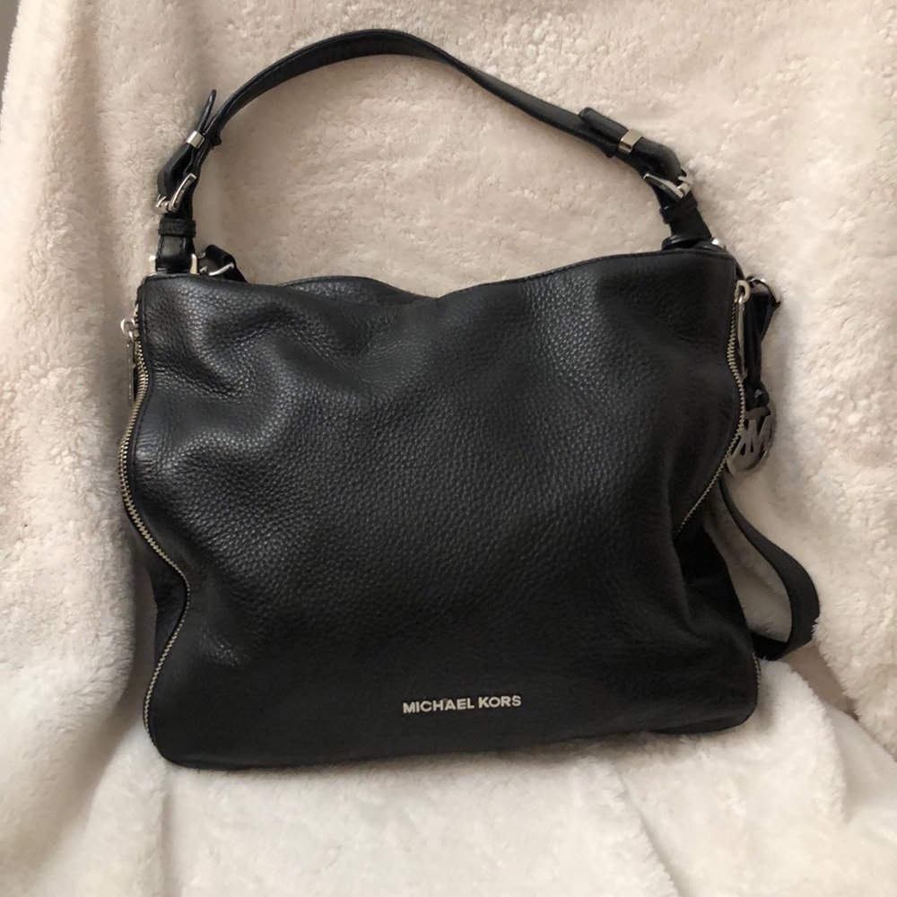 Micheal Kors Leather Bag